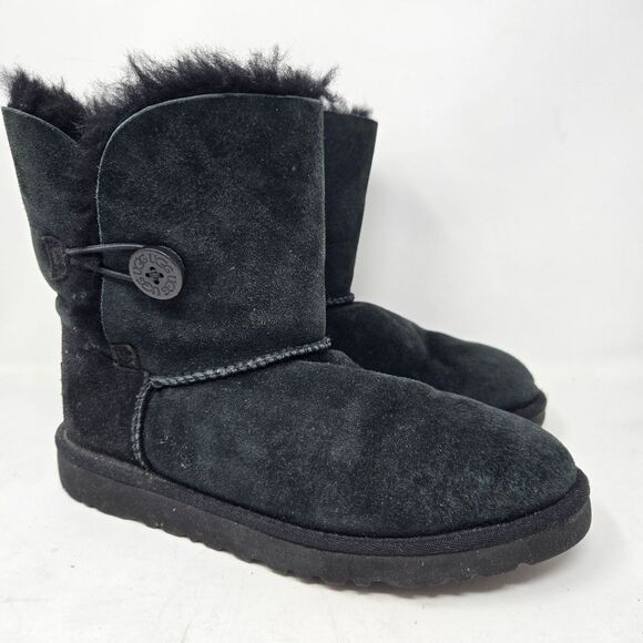 UGG Bailey Button II Winter Boots Womens Size 5 Black Leather Sheepskin 5803 - Picture 1 of 15